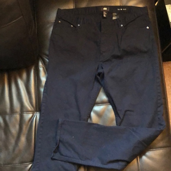 H&M slim fit Jeans. - Picture 1 of 2